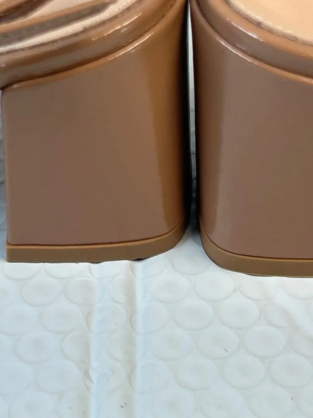 Gianvito Rossi owned consistent slingback